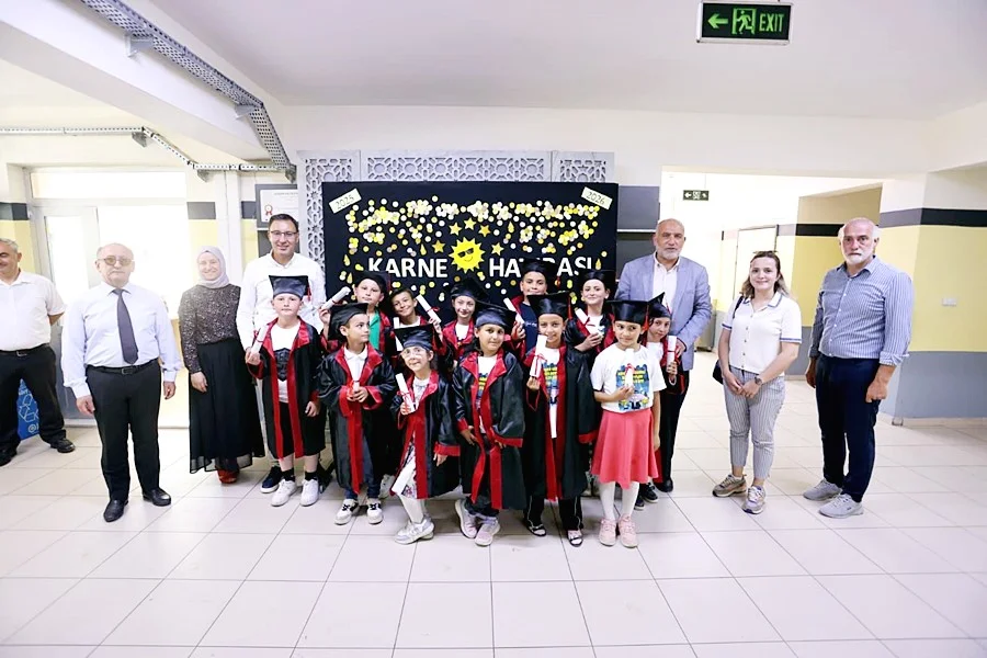 Samsun'da Canik Başalan İlkokulu'nda karne sevinci - Fotoğraf 4