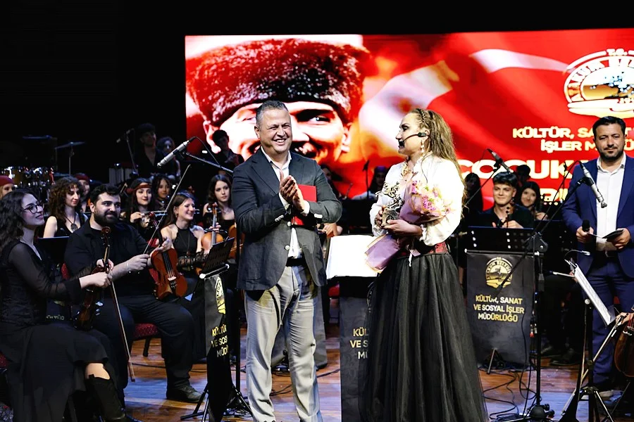 Atakum Belediyesi Çocuk ve Gençlik Orkestrası, Ata Sahne’de ilk konserini verdi - Fotoğraf 7