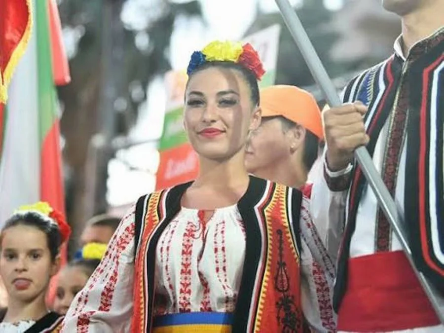 36. Uluslararası Samsun Halk Oyunları Festivali Coşkulu Başladı - Fotoğraf 7