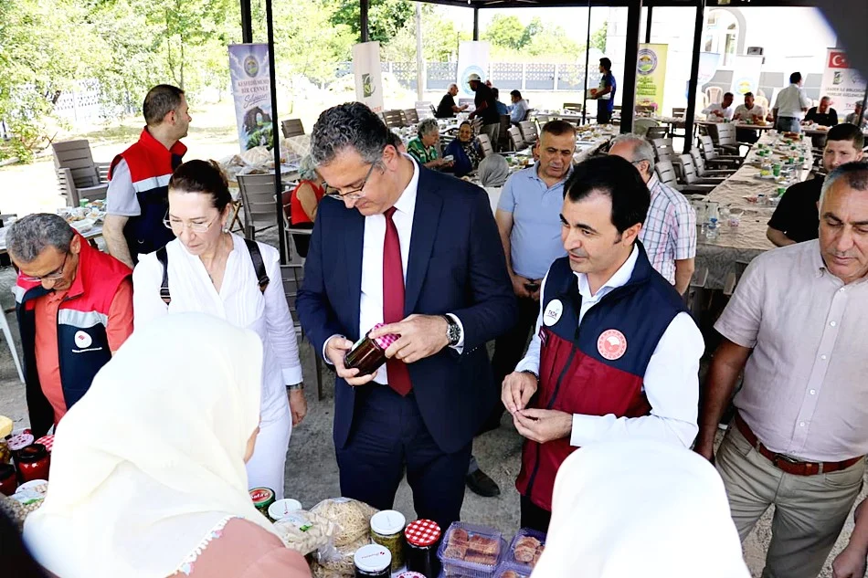 Salıpazarı'nda Kestane Balı Hasatı Başladı - Fotoğraf 1