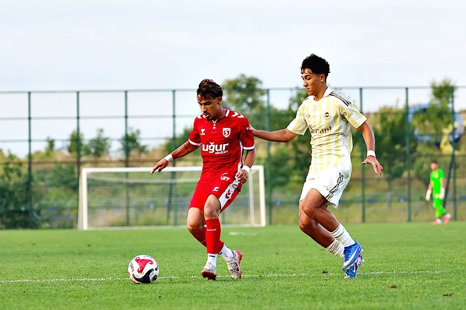 Samsunspor'da Büyüklerin Yapamadığını Gençler Yaptı! U19’dan Fenerbahçe’ye 3-1’lik Darbe   - Fotoğraf 6