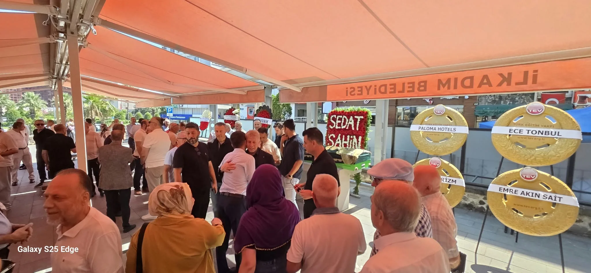 Samsunlu İş İnsanı Fevzi Reis’in Annesi Son Yolculuğuna Uğurlandı - Fotoğraf 1