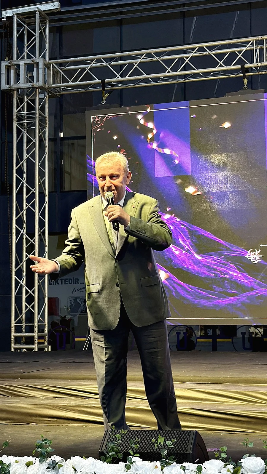 Samsun Uğur Okulları’nda mezunlar geleceğe uğurlandı - Fotoğraf 7
