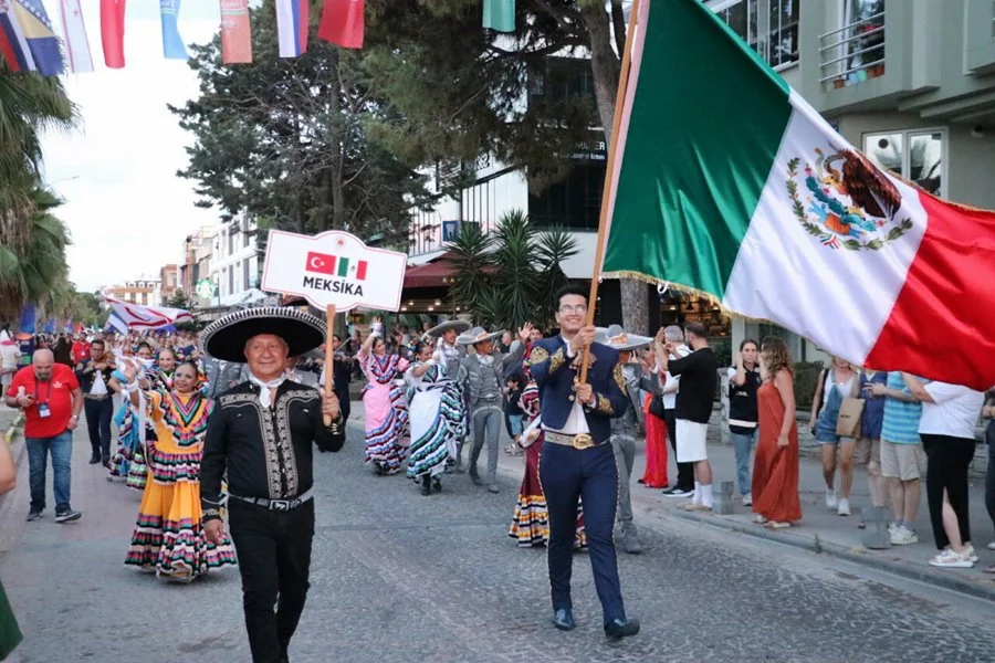 36. Uluslararası Samsun Halk Oyunları Festivali Coşkulu Başladı - Fotoğraf 5