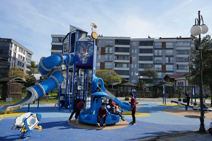 Samsun Büyükşehir Belediyesi Her İlçeye Yeni Parklar Kazandırıyor - Fotoğraf 13