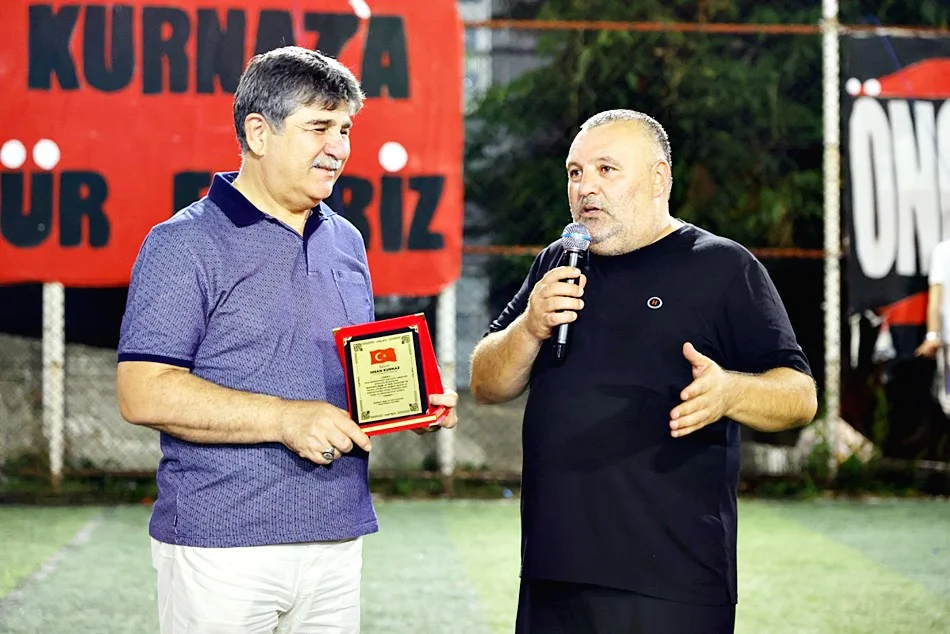 Samsun'da Şehitlere Saygı ve Vefa Futbol Turnuvasına Duygu Dolu Final! - Fotoğraf 1