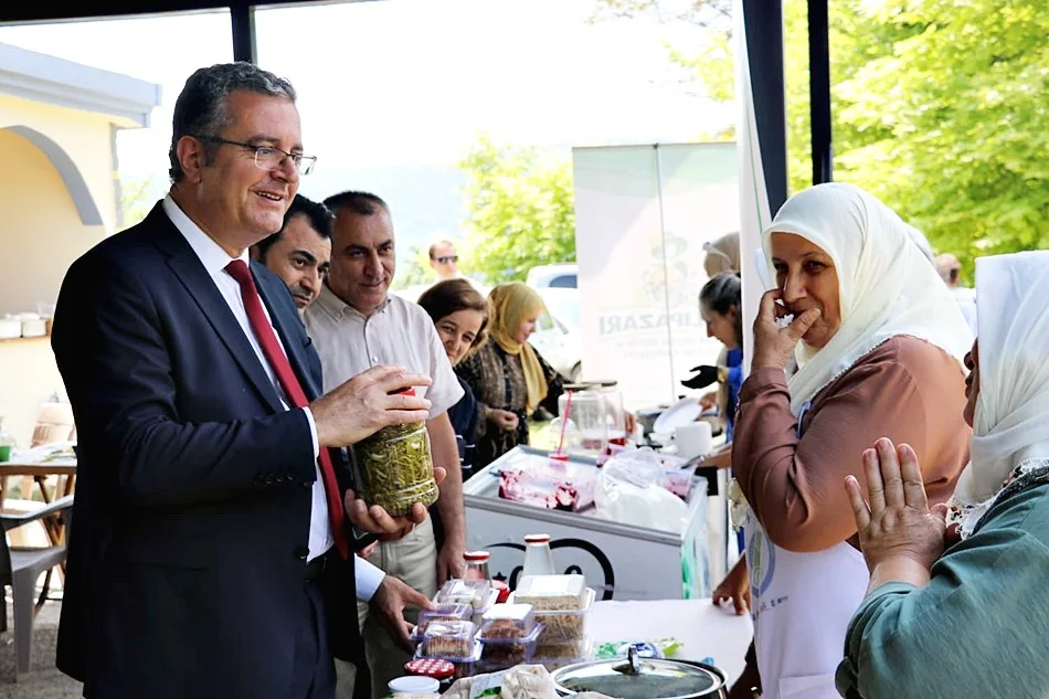 Salıpazarı'nda Kestane Balı Hasatı Başladı - Fotoğraf 3