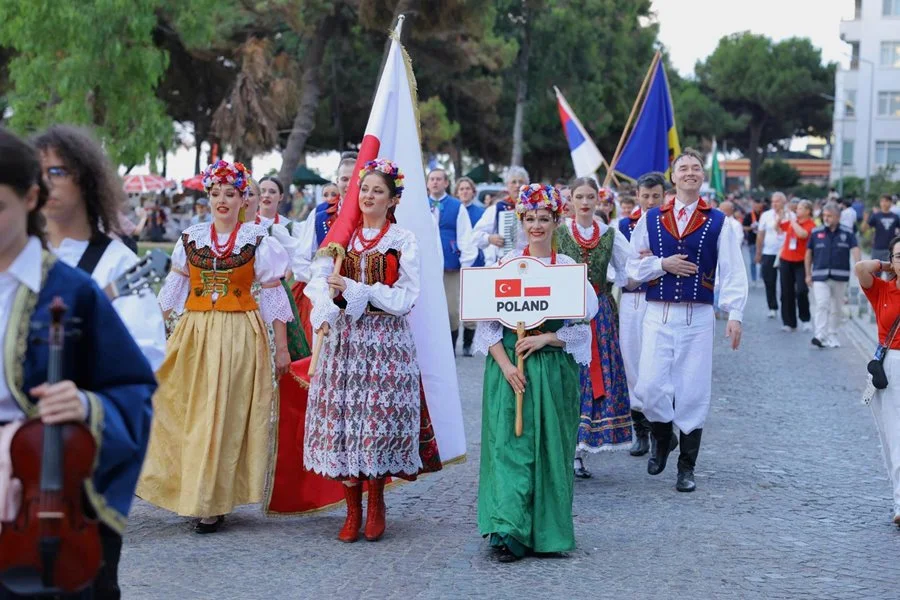 36. Uluslararası Samsun Halk Oyunları Festivali Coşkulu Başladı - Fotoğraf 12