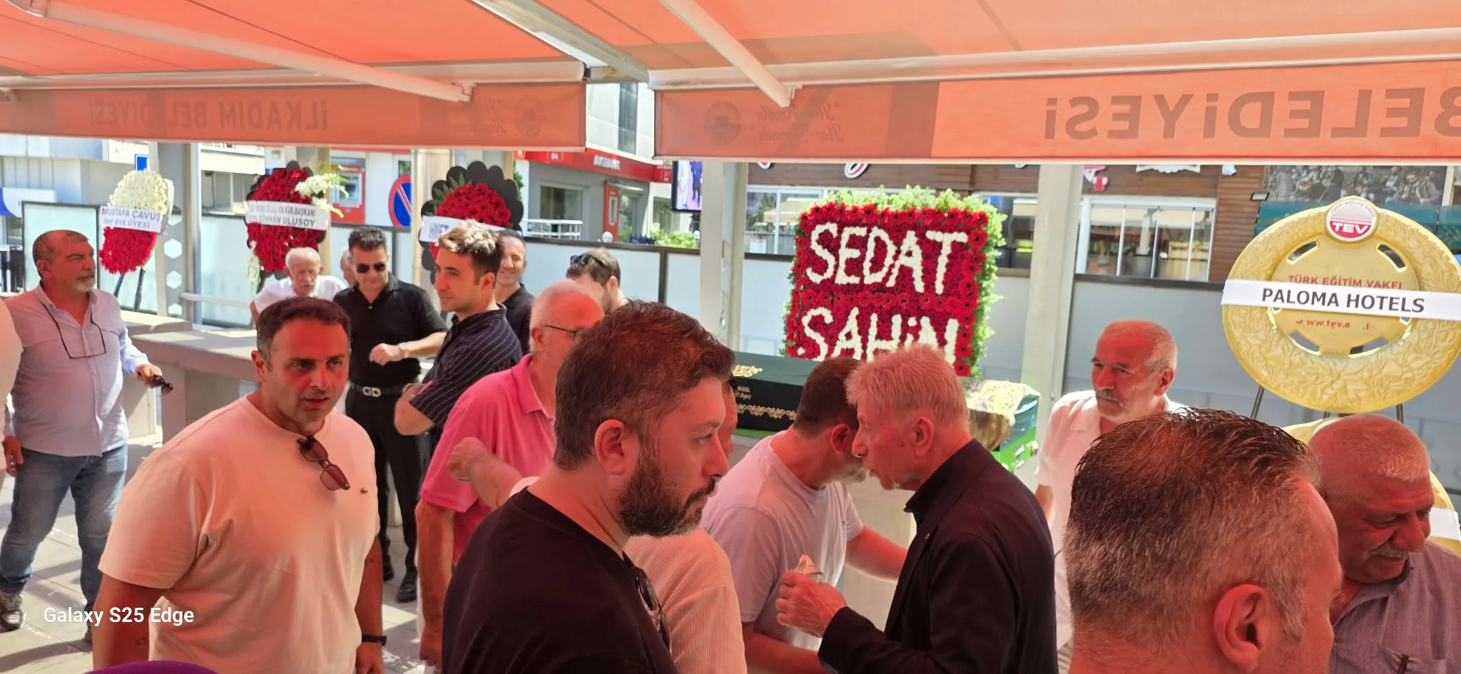Samsunlu İş İnsanı Fevzi Reis’in Annesi Son Yolculuğuna Uğurlandı - Fotoğraf 5