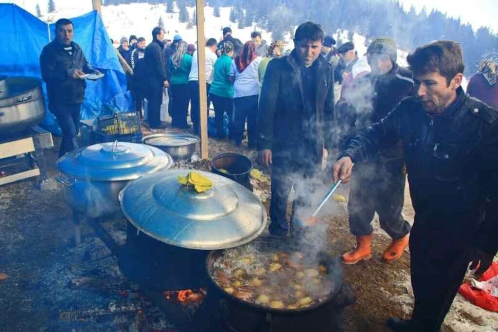 Yaylalar diyarı Karadeniz kış festivallerinde de iddialı - Resim 12