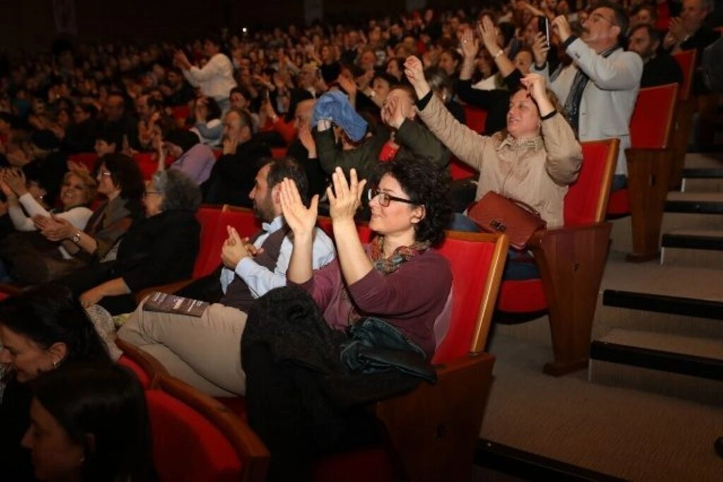 İlkadım Belediyesi Türk Halk Müziği Korosundan Unutulmaz Konser - Resim 12