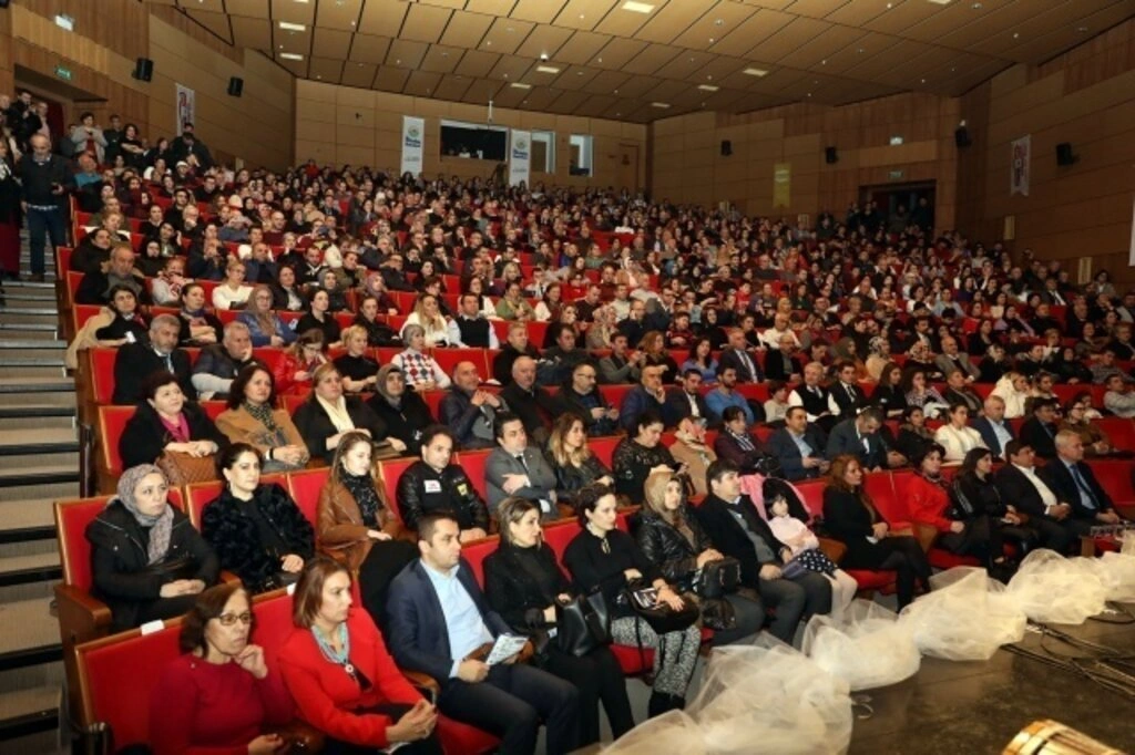 İlkadım Belediyesi Türk Halk Müziği Korosundan Unutulmaz Konser - Resim 15