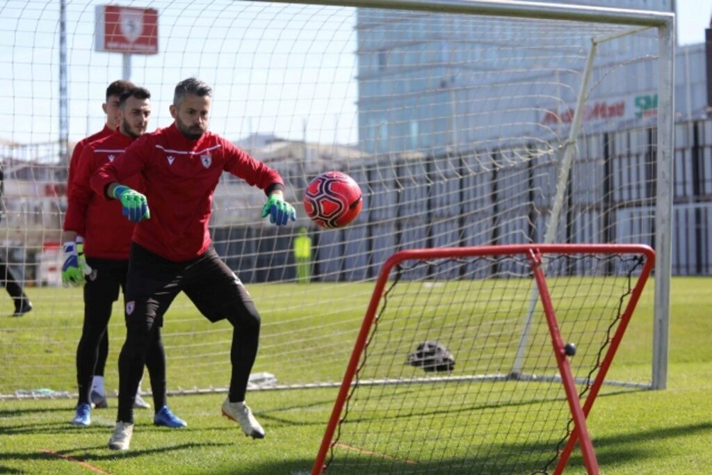 Yılport Samsunspor Antrenmanında Tatlı Sürpriz. - Resim 3