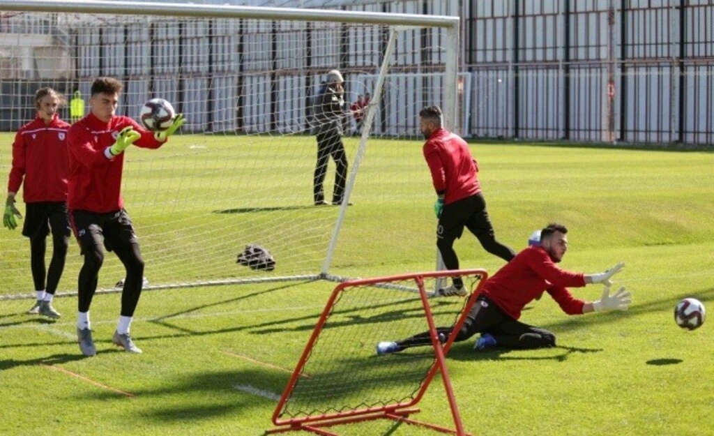 Yılport Samsunspor Antrenmanında Tatlı Sürpriz. - Resim 5