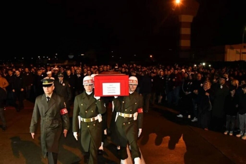 Şehidimiz Tayfun Pekel'in naaşı Samsun'a geldi, işte cenaze programı - Resim 2
