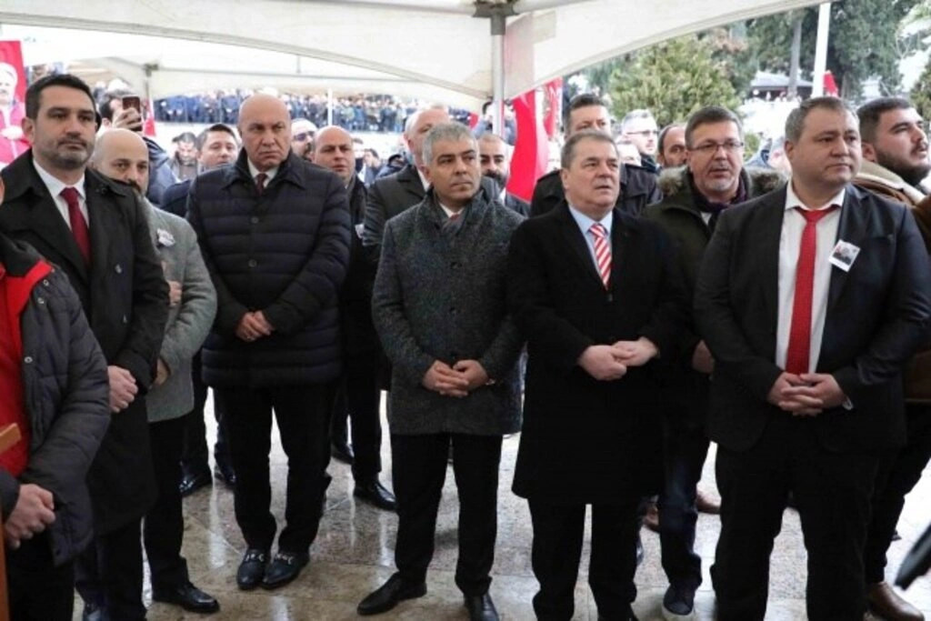 Başkan Yüksel Yıldırım şehidimizi son yolculuğuna uğurladı - Resim 7