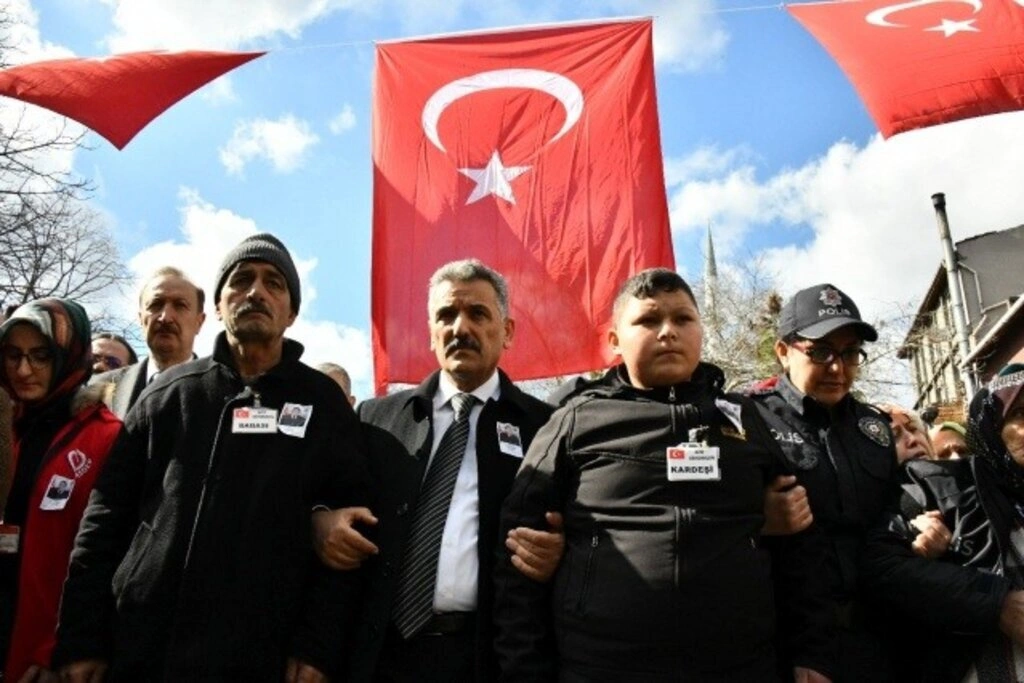 ÇARŞAMBA, ŞEHİDİNİ SON YOLCULUĞUNA UĞURLADI - Resim 10