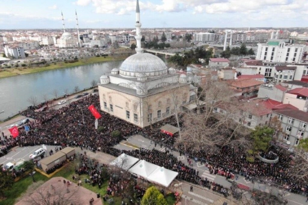 ÇARŞAMBA, ŞEHİDİNİ SON YOLCULUĞUNA UĞURLADI - Resim 11