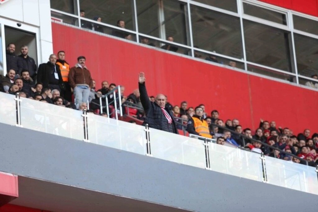 Samsunsporlu futbolculardan asker selamı, Samsunspor İnegölspor maç fotoğrafları - Resim 13