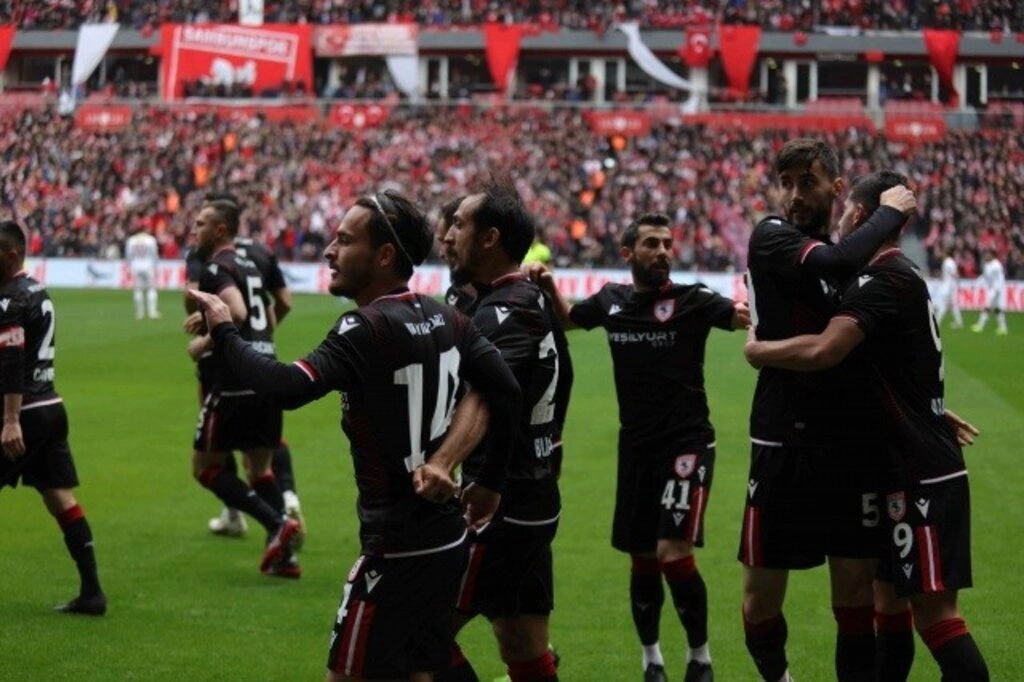 Samsunsporlu futbolculardan asker selamı, Samsunspor İnegölspor maç fotoğrafları - Resim 16