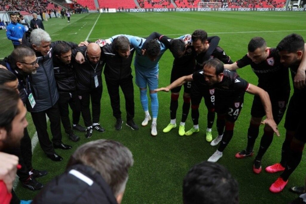 Samsunsporlu futbolculardan asker selamı, Samsunspor İnegölspor maç fotoğrafları - Resim 24