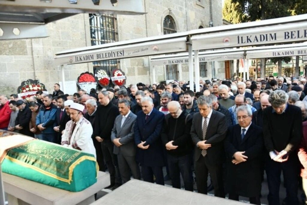Çarşamba'daki acı kazada yaralanan Sude Nezor'da hayatını kaybetti - Resim 7