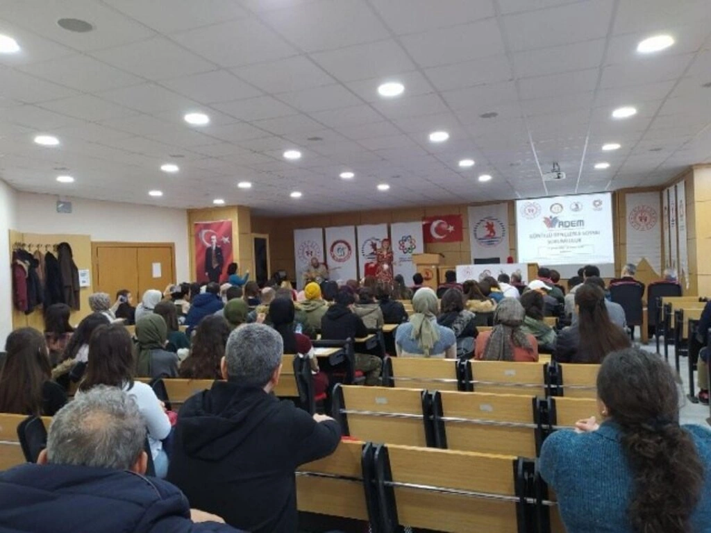 Gönüllü Gençler İle Sosyal Sorumluluk Projesi - Resim 10