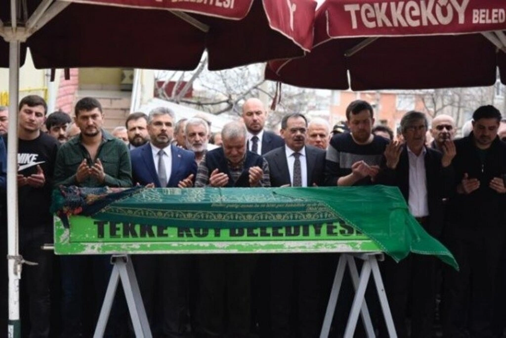 Ayşegül Köse dualarla son yolculuğuna uğurlandı - Resim 9