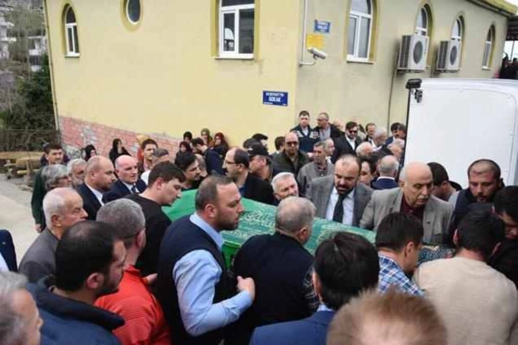Ayşegül Köse dualarla son yolculuğuna uğurlandı - Resim 11