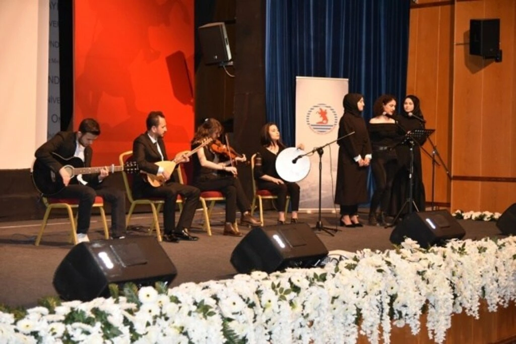 OMÜ Hemşirelik Bölümü Öğrencileri Üniformalarını Giydi - Resim 6