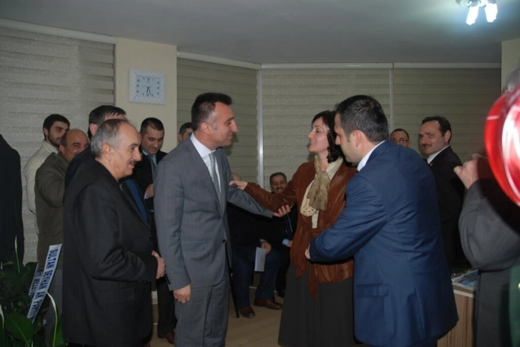 Teşkilatların içinden çıkan isim; Emine Karaçuha Yılmaz  - Resim 3