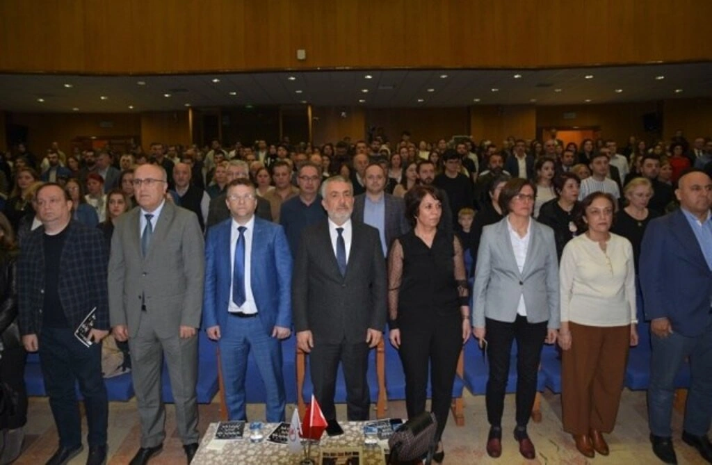 OKTAM Kadınlar Korosu’ndan Türküler Bizi Söyler Konseri - Resim 3
