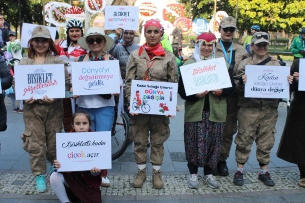 Ekolojik Yaşam Bisiklet Derneği Kadın Ekibi’nden anlamlı etkinlik - Resim 1