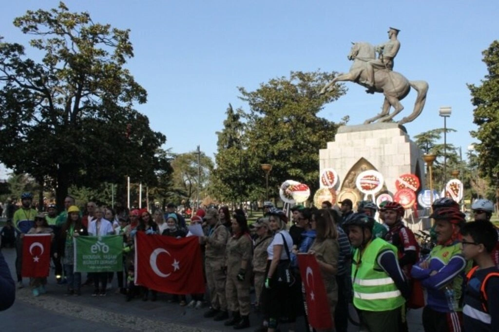 Ekolojik Yaşam Bisiklet Derneği Kadın Ekibi’nden anlamlı etkinlik - Resim 4