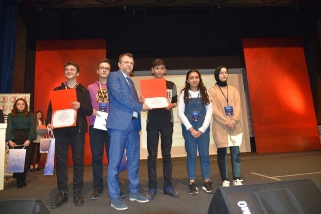 Liselilerin 18 Finalist Projesi Samsun Bölgesini Temsil Edecek - Resim 18