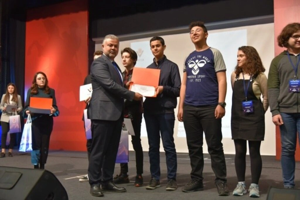 Liselilerin 18 Finalist Projesi Samsun Bölgesini Temsil Edecek - Resim 23