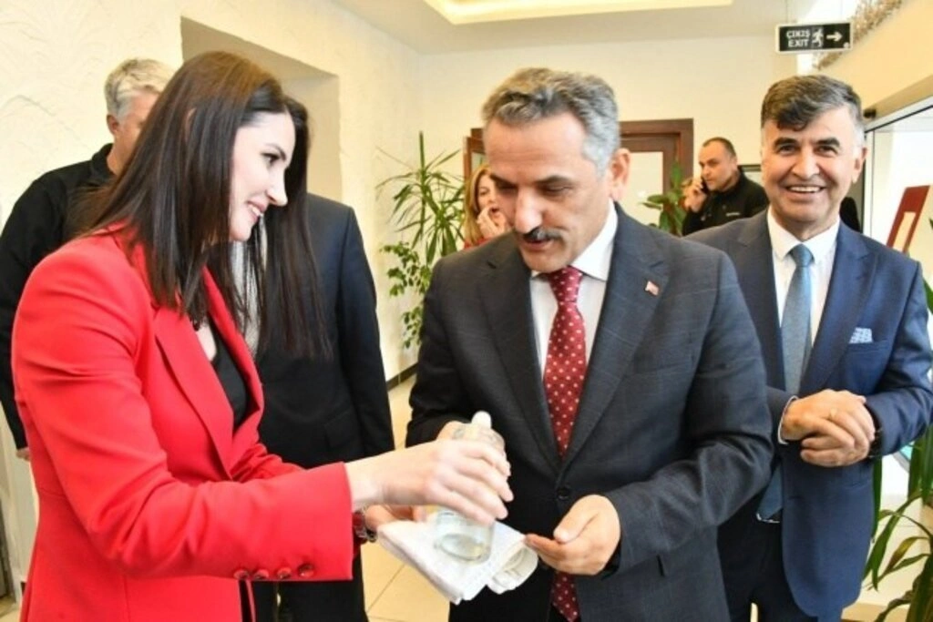 Samsun'da Koronavirüsü İle İlgili alınacak tedbirler toplantısı yapıldı - Resim 1