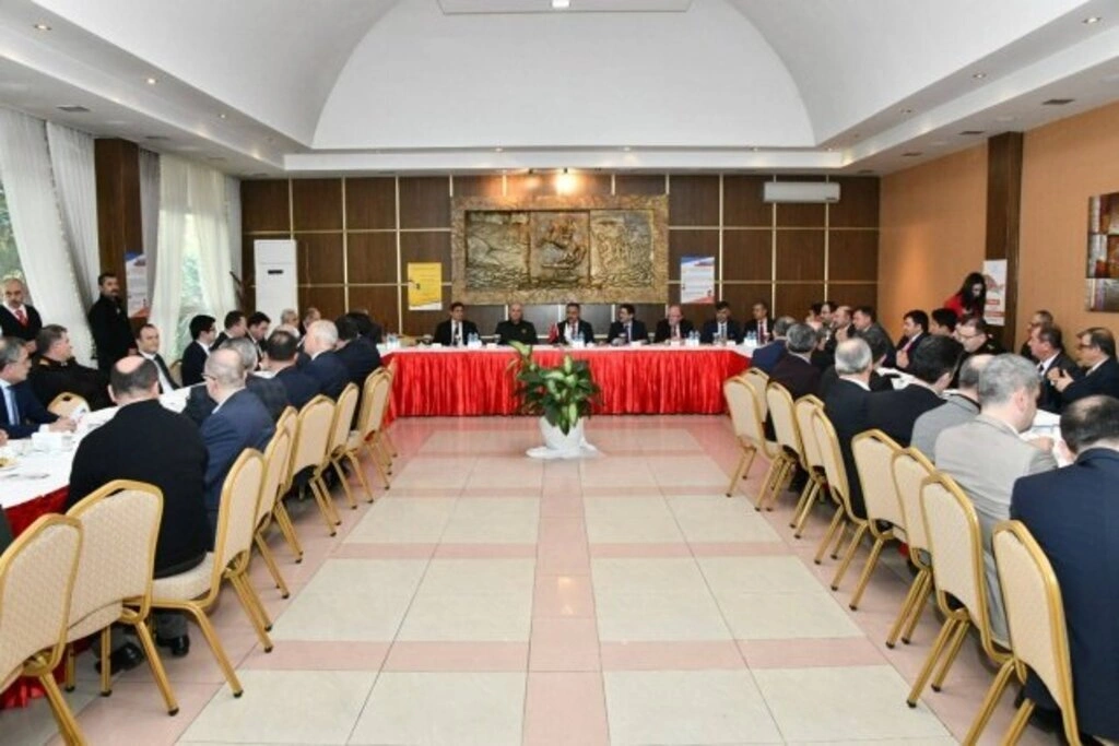 Samsun'da Koronavirüsü İle İlgili alınacak tedbirler toplantısı yapıldı - Resim 6