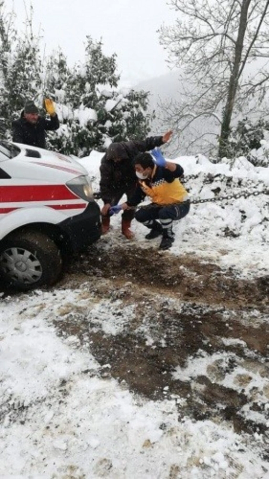 Tekkeköy Karışlar Mahallesi'ndeki hastaya sağlık ve belediye ekipleri ulaştı - Resim 2
