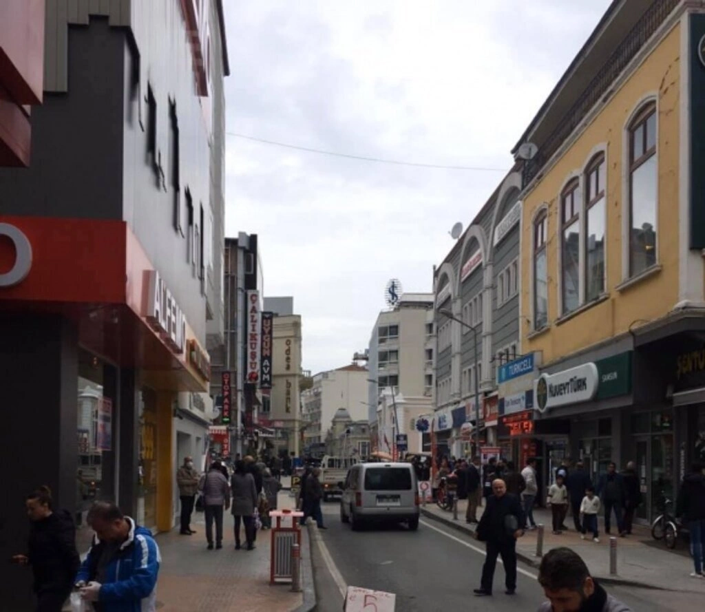 Samsun sokaklarında pazartesi yoğunluğu - Resim 3