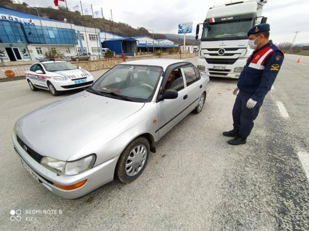 Samsun giriş ve çıkışlarında koronavirüs önlemleri - Resim 7