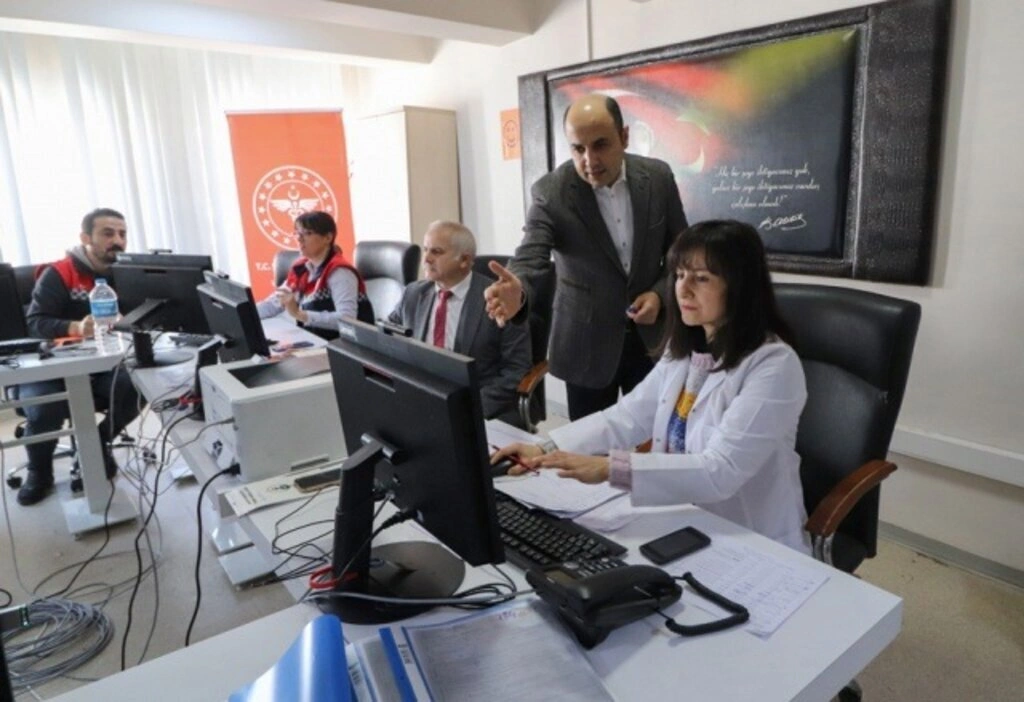 Samsun'da koronavirüs ile mücadele bu merkezden yönetiliyor - Resim 2