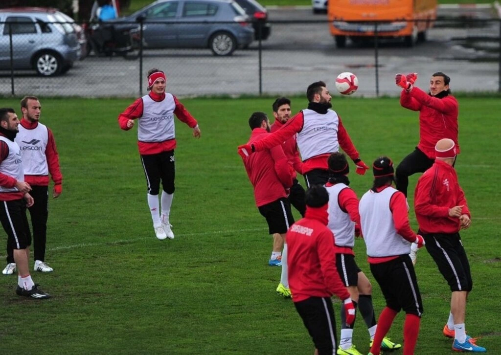 Samsunspor Antalyaspor maçının hazırlıklarını sürdürüyor - Resim 12