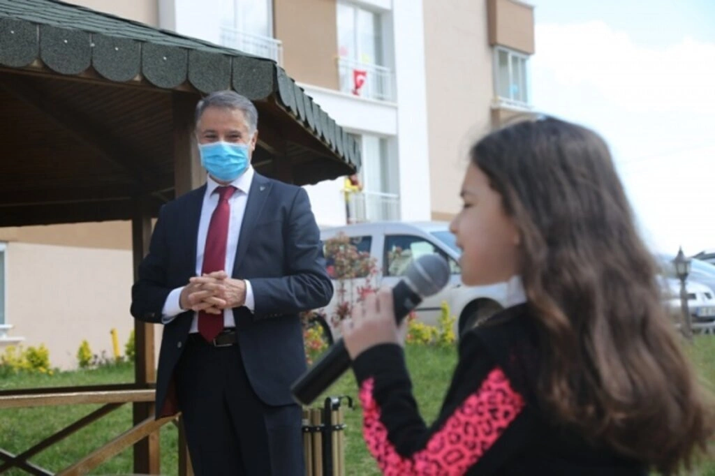 Atakum balkonlarında 23 Nisan coşkusu - Resim 22