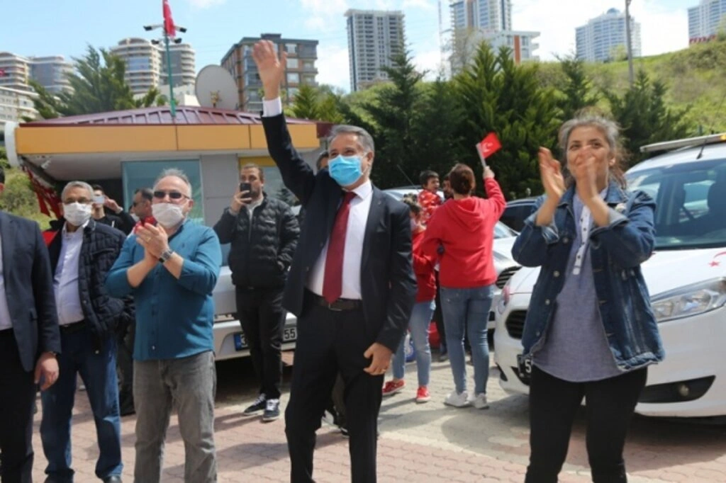 Atakum balkonlarında 23 Nisan coşkusu - Resim 28