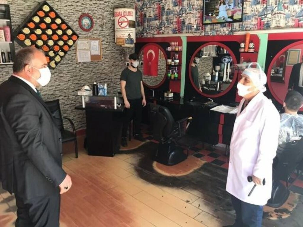 Berberlerde koronavirüs yoğunluğu, Tekkeköy Belediyesi maske dağıttı! - Resim 3