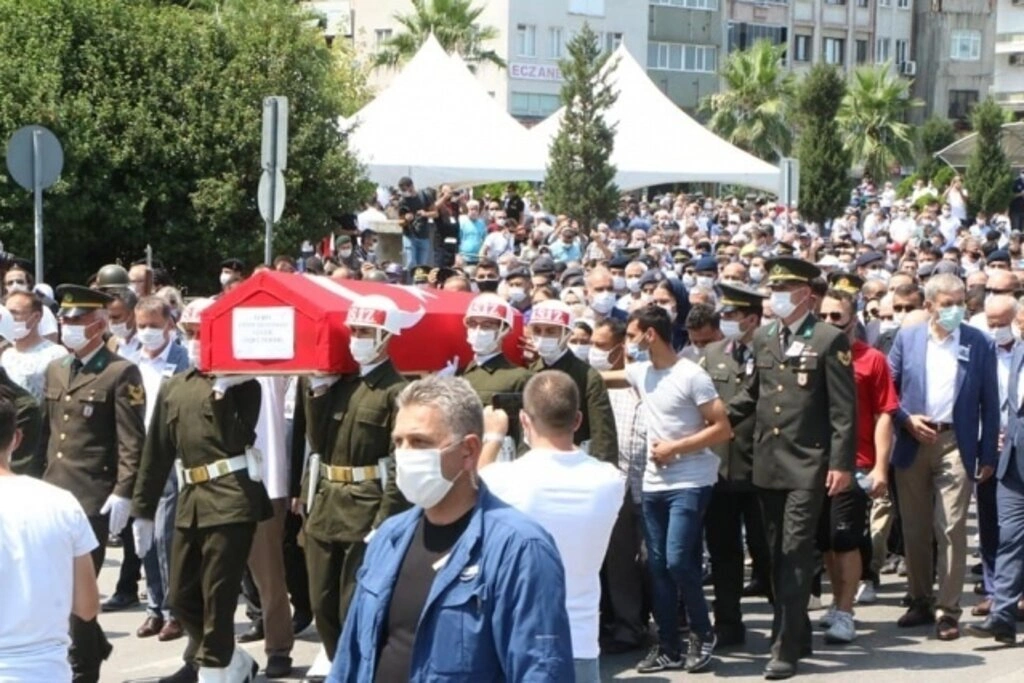 Şehit Er Caner Mayendağı dualarla uğurlandı - Samsun Haber - Resim 5