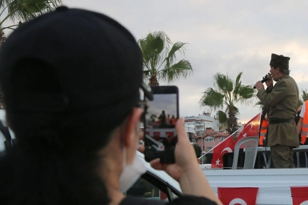 Atakum'da 30 Ağustos coşkusu, ilçe kırmızı-beyaza büründü - Resim 5