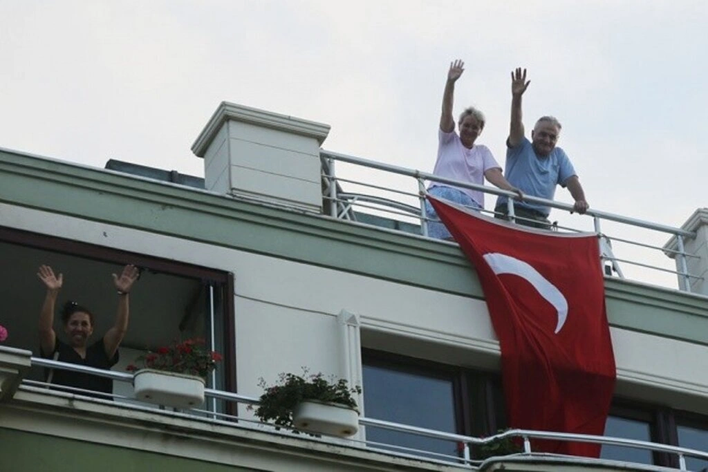 Atakum'da 30 Ağustos coşkusu, ilçe kırmızı-beyaza büründü - Resim 6