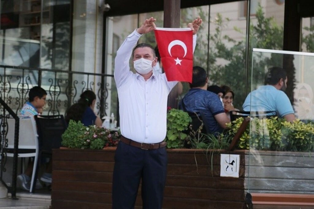 Atakum'da 30 Ağustos coşkusu, ilçe kırmızı-beyaza büründü - Resim 12